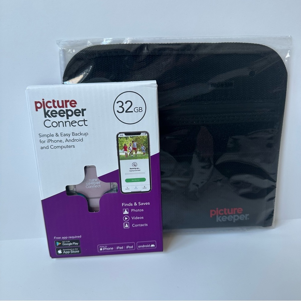 Picture Keeper Connect 32GB Backup Drive With Storage Case